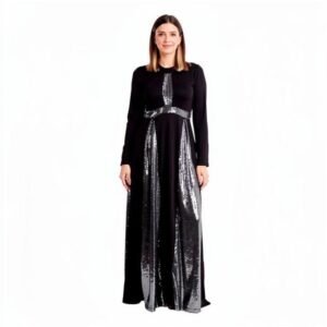 فستان سهرة أنيق بأكمام طويلة وتفاصيل لامعة